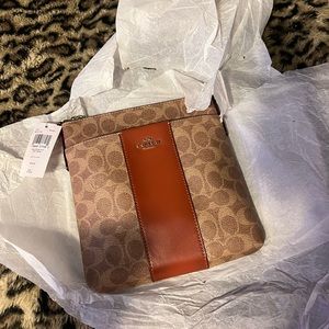 Authentic coach crossbody ✨
